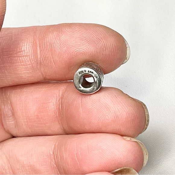 Trollbeads LAA “Drumbeat” Bead - Picture 3 of 6